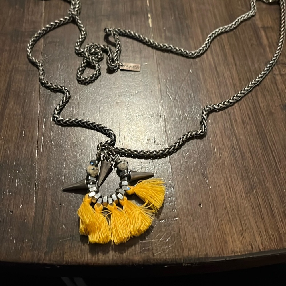 NULIKA TASSLE NECKLACE